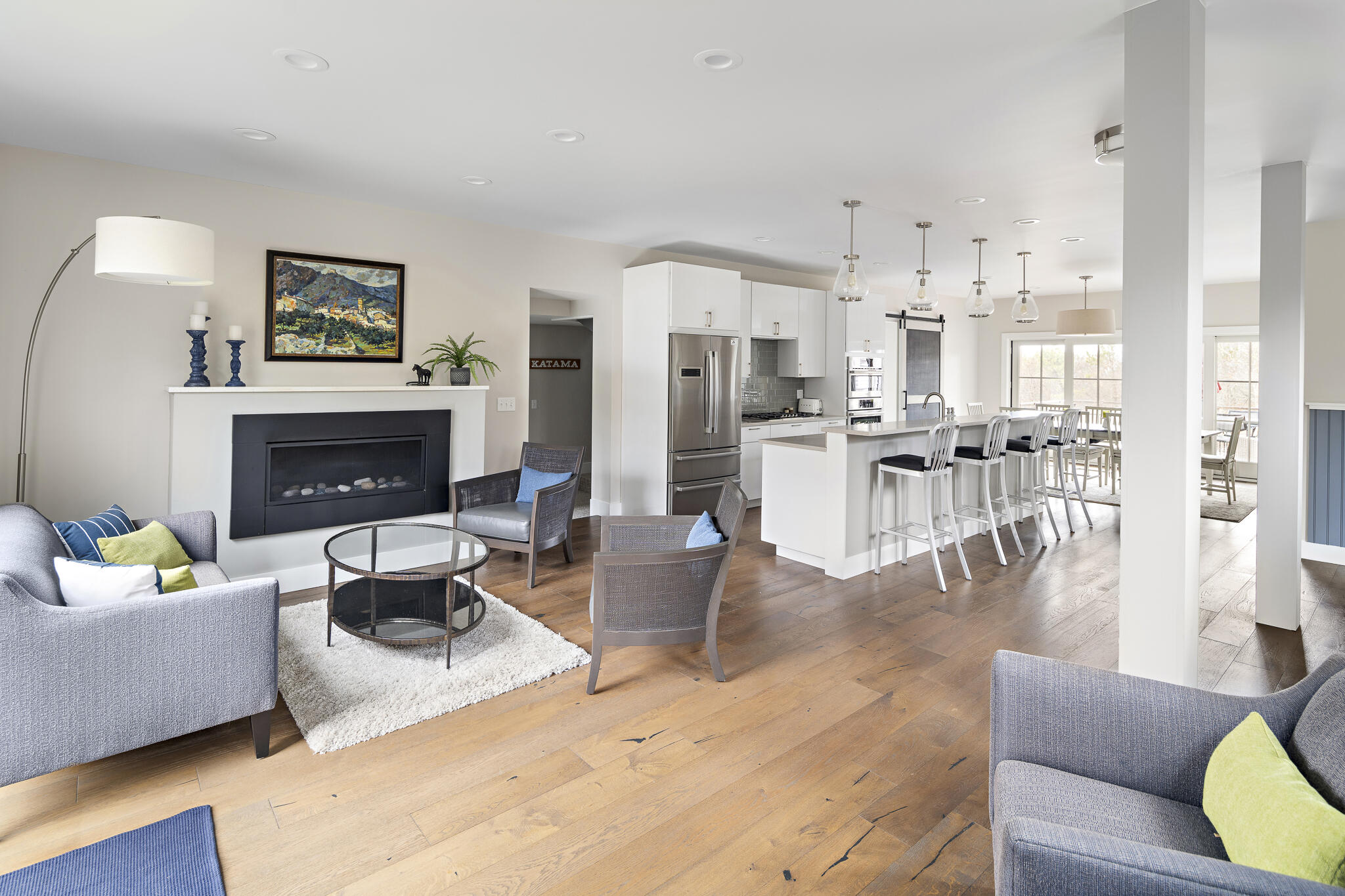 110 5th Street North Edgartown, MA 02539 - Photo 13 of 40 Room for all to convene