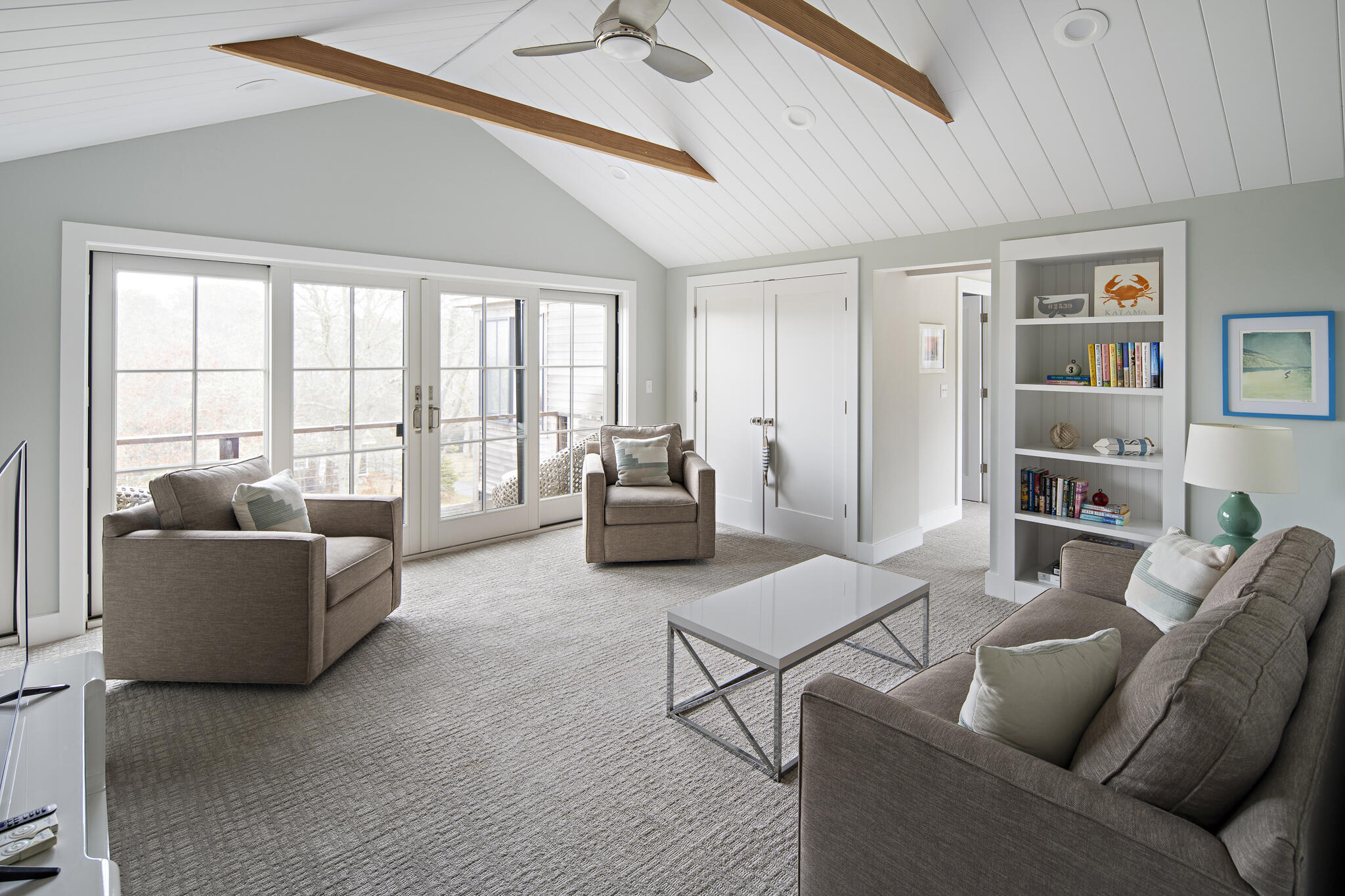 110 5th Street North Edgartown, MA 02539 - Photo 26 of 40 This room also enjoys views