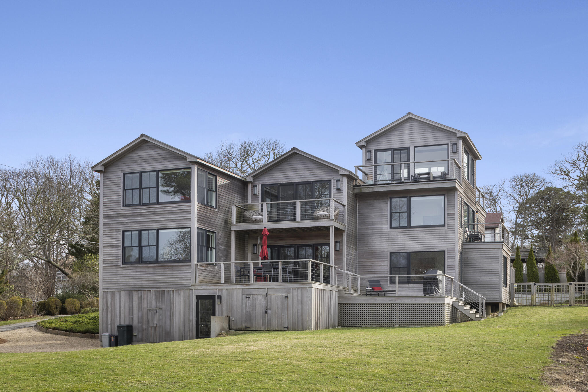 110 5th Street North Edgartown, MA 02539 - Photo 5 of 40 Back of house