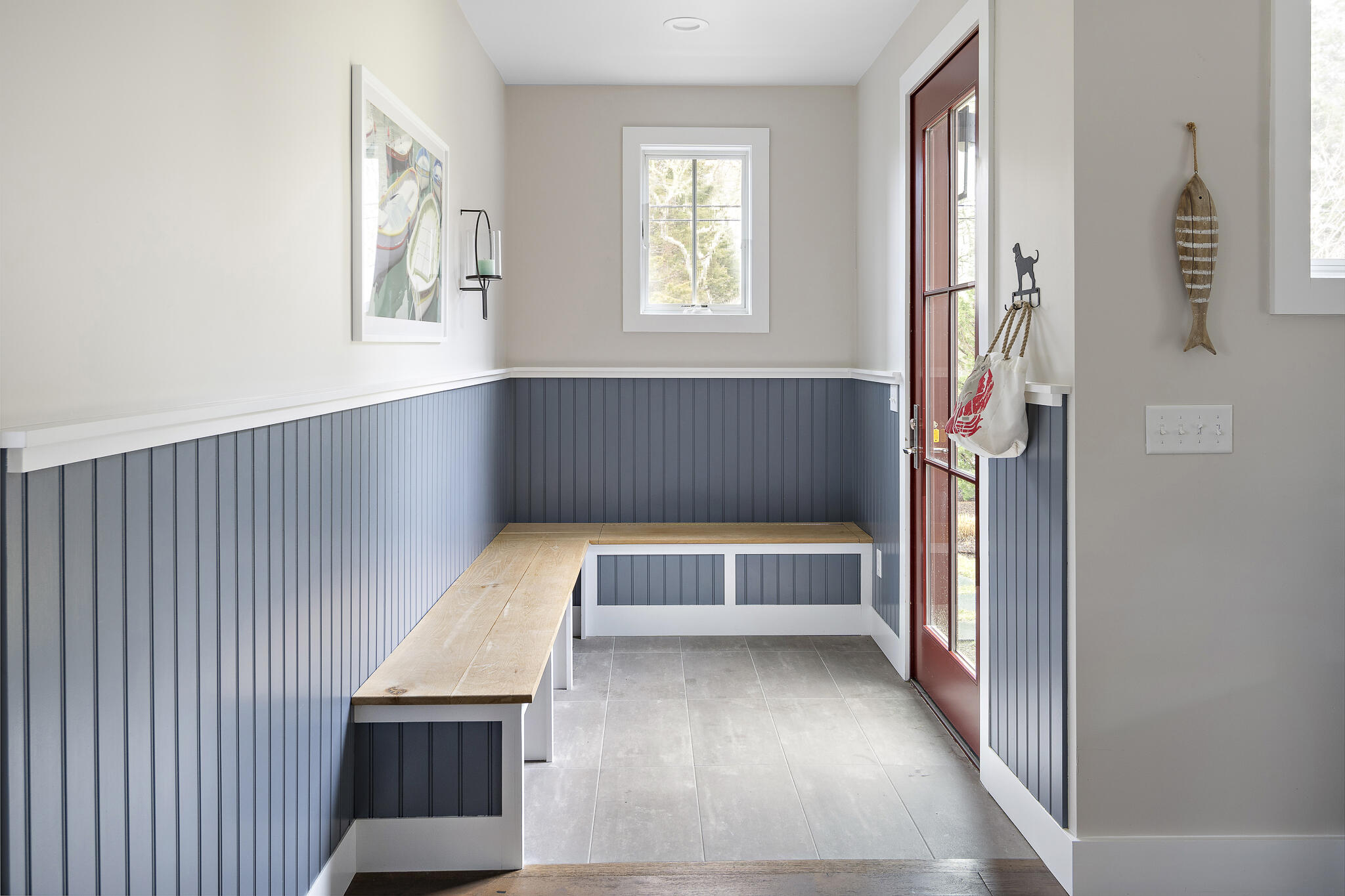 110 5th Street North Edgartown, MA 02539 - Photo 7 of 40 Mudroom entrance