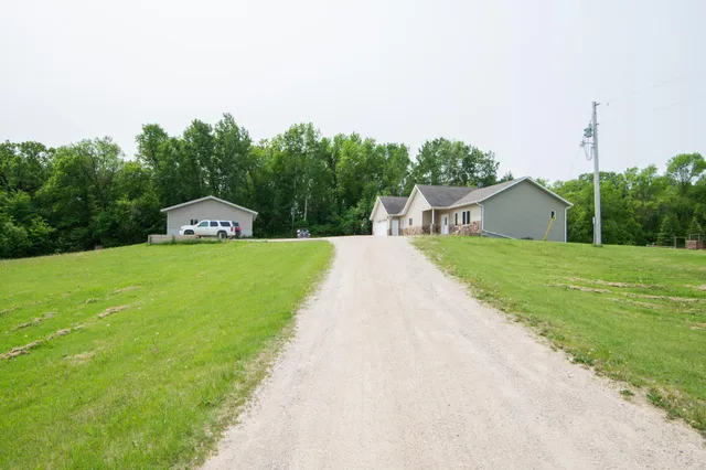 $499,000 | 11905 Hunter Drive, Lake Park, MN 56554