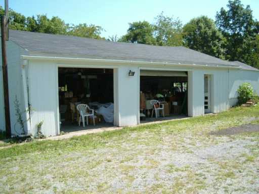 816 Evergreen Road Leechburg, PA 15656 - Photo 3 of 8 Gallery Image 3