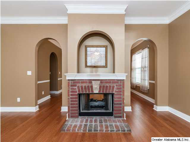 6384 Clubview Circle North Bessemer, AL 35022 - Photo 6 of 32
