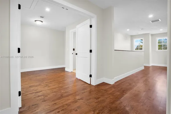 $3,499,999 | 545 South Shore Drive, Miami Beach, FL 33141