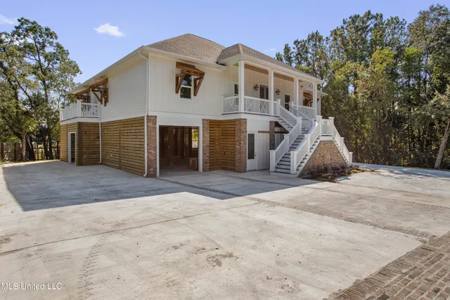 $1,295,000 | 1180 Iola Road, Ocean Springs, MS 39564