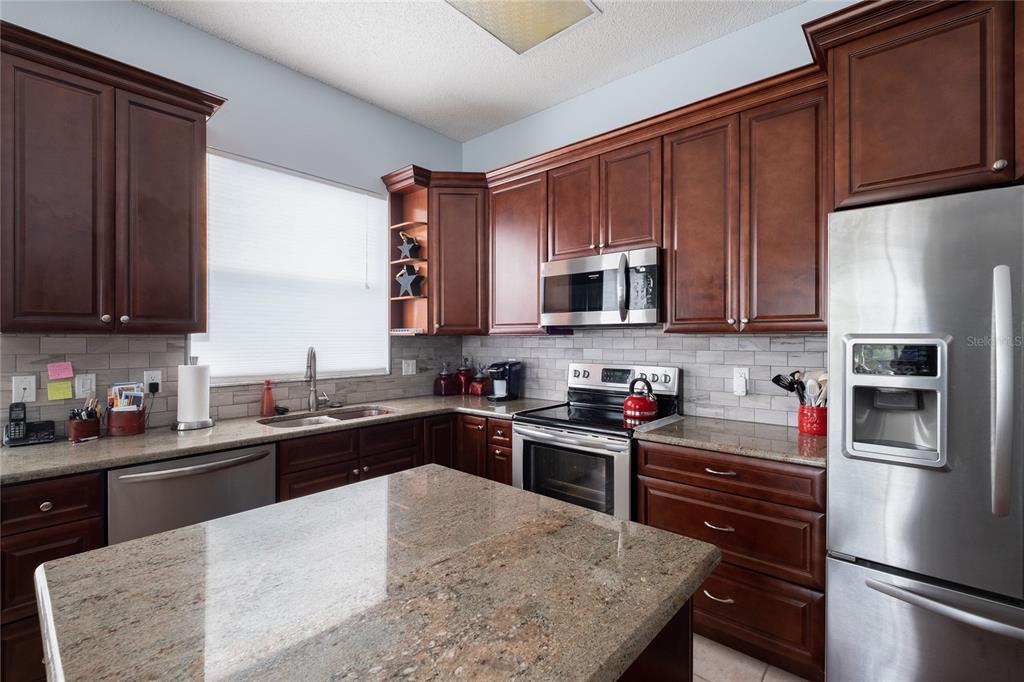 4113 Seton Circle Palm Harbor, FL 34683 - Photo 22 of 43