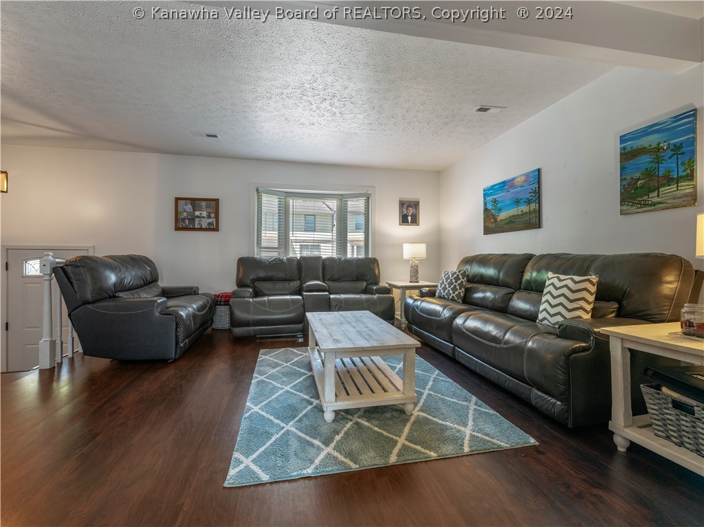 209 Jamestown Road Nitro, WV 25143 - Photo 2 of 23 Gallery Image 2