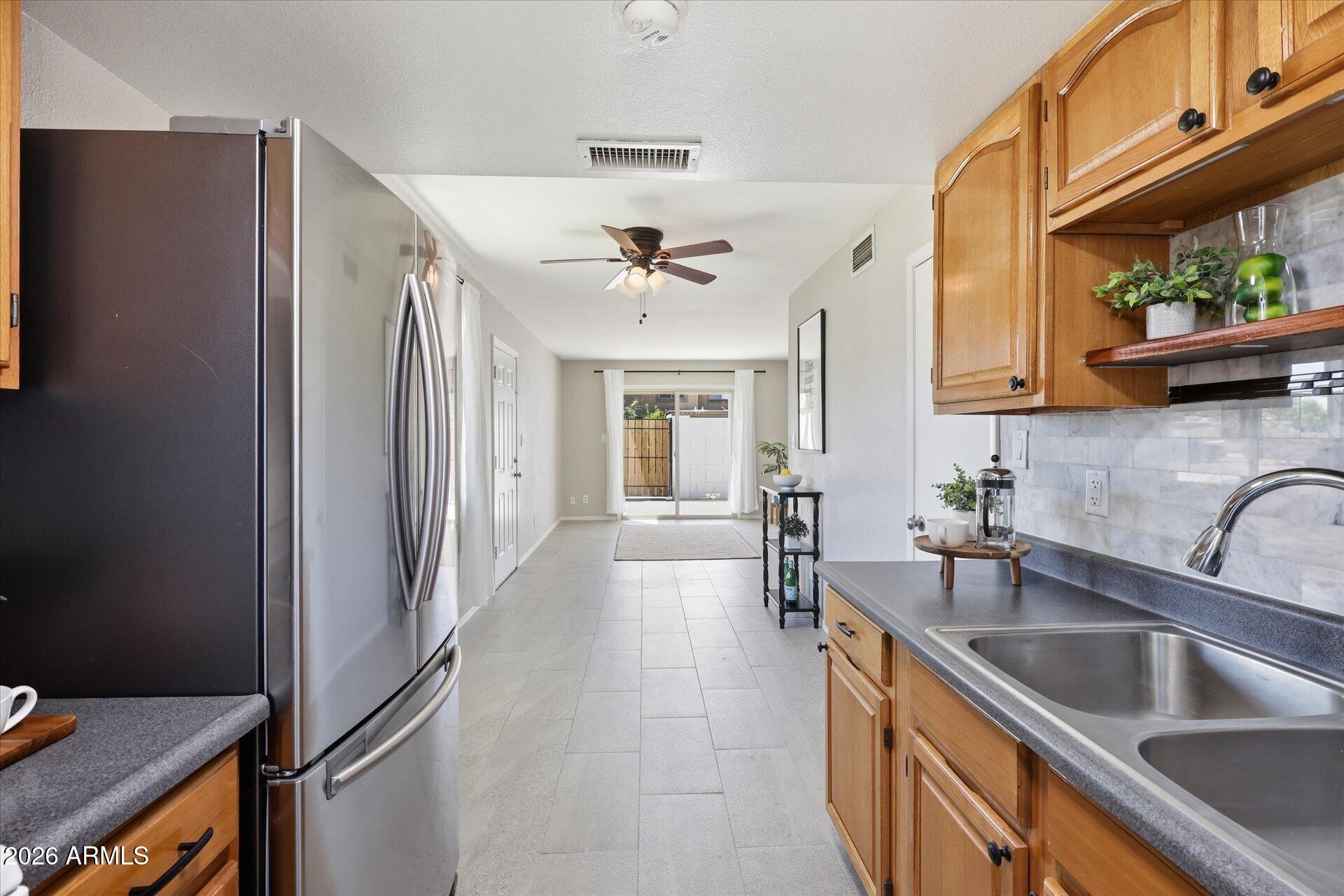 1006 East Redfield Road Tempe, AZ 85283 - Photo 15 of 42