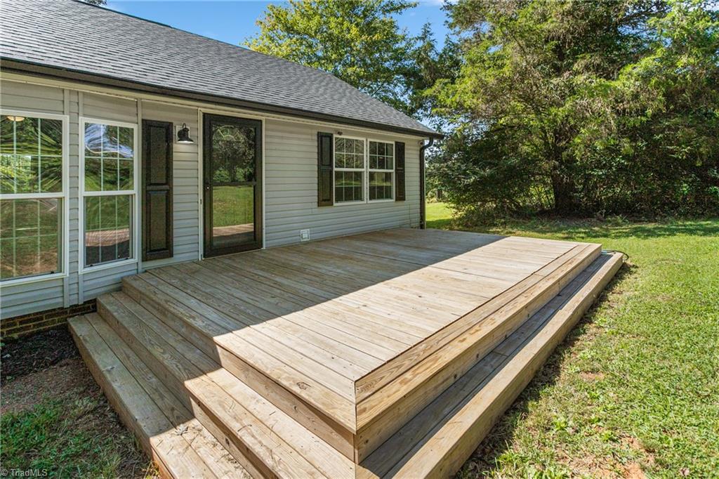 1637 Troy Joyce Road Madison, NC 27025 - Photo 4 of 43