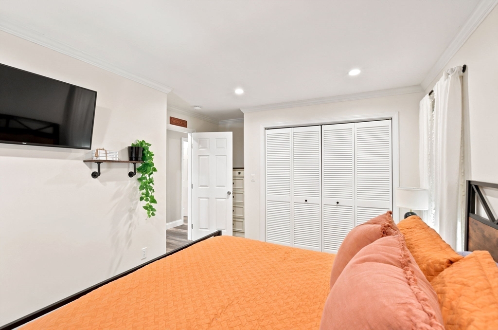 36 Monroe Road Hanover, MA 02339 - Photo 16 of 35