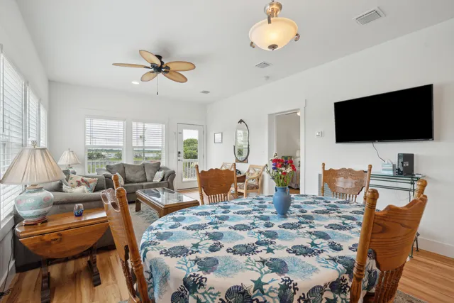 $1,325,000 | 31 9th Street West, Folly Beach, SC 29439