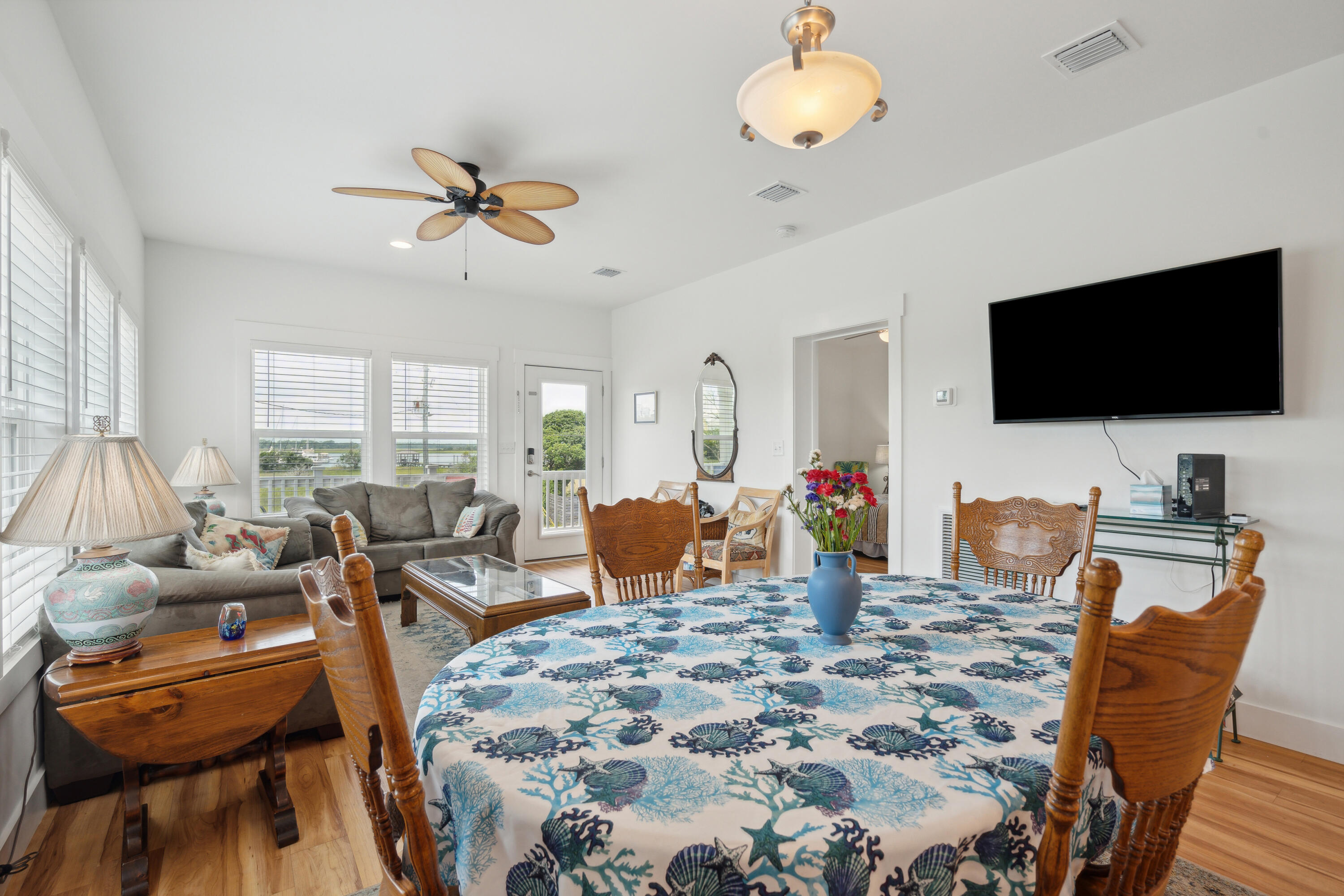 31 9th Street West Folly Beach, SC 29439 - Photo 11 of 46 31W9thSt-KeenEyeMarketing-016