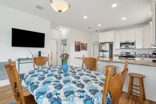 $1,325,000 | 31 9th Street West, Folly Beach, SC 29439