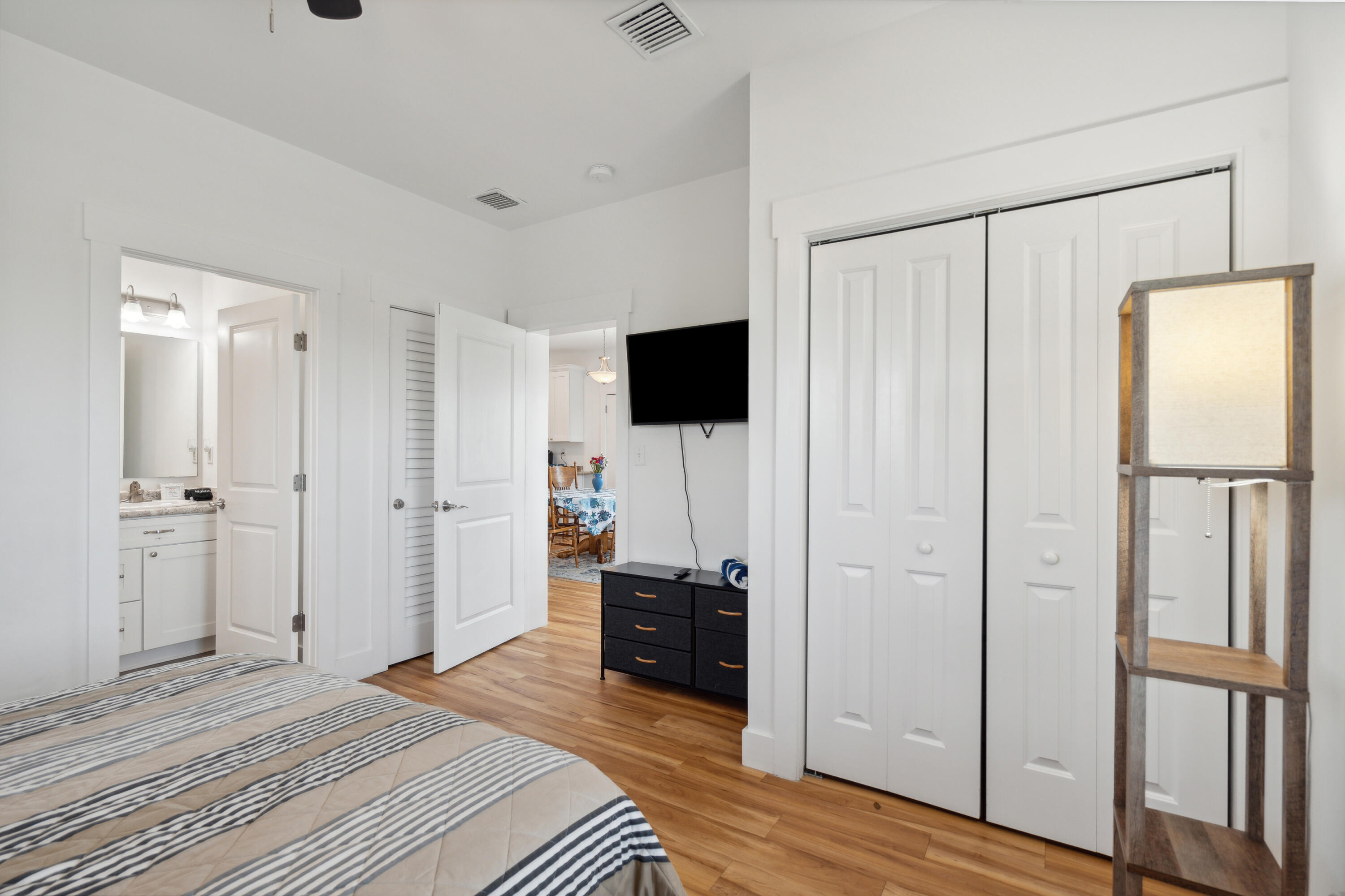 31 9th Street West Folly Beach, SC 29439 - Photo 20 of 46 31W9thSt-KeenEyeMarketing-025