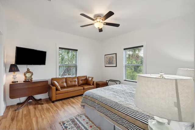 $1,325,000 | 31 9th Street West, Folly Beach, SC 29439