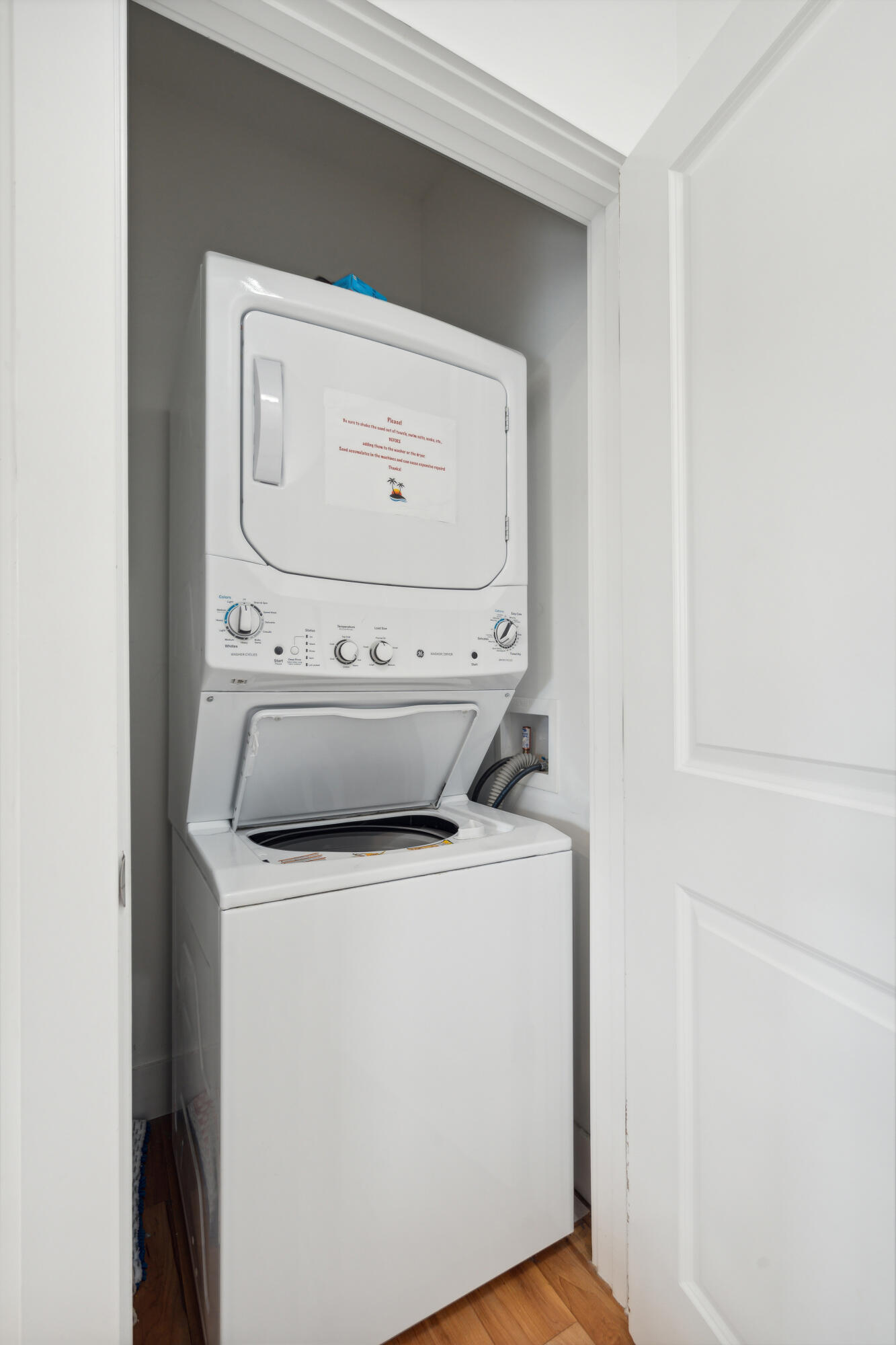 31 9th Street West Folly Beach, SC 29439 - Photo 31 of 46 31W9thSt-KeenEyeMarketing-039