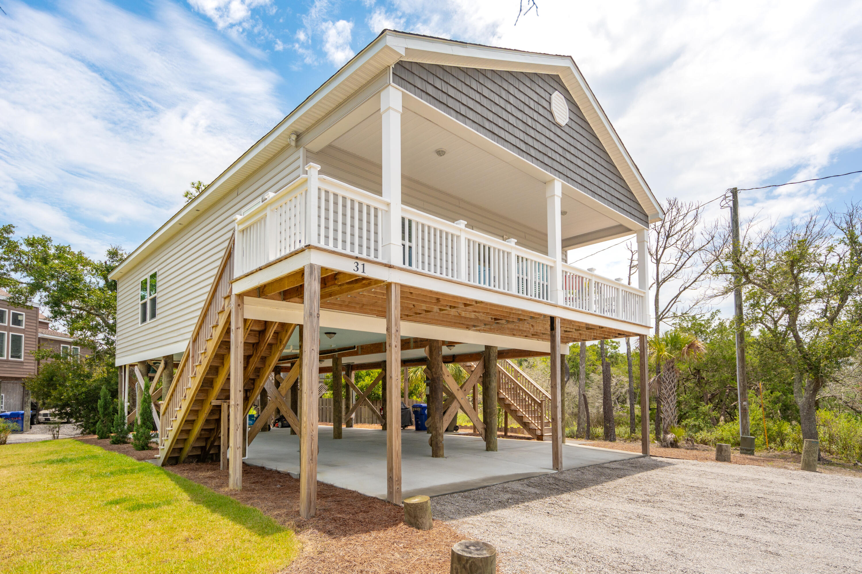 31 9th Street West Folly Beach, SC 29439 - Photo 4 of 46 31W9thSt-KeenEyeMarketing-004