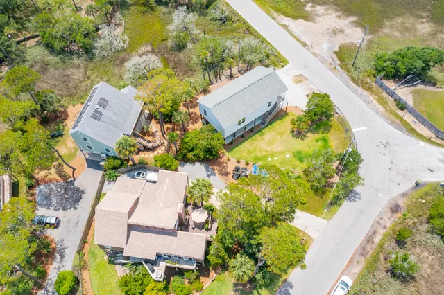 $1,325,000 | 31 9th Street West, Folly Beach, SC 29439