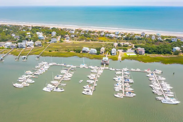 $1,325,000 | 31 9th Street West, Folly Beach, SC 29439