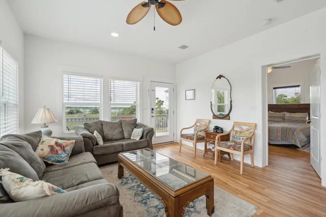 $1,325,000 | 31 9th Street West, Folly Beach, SC 29439