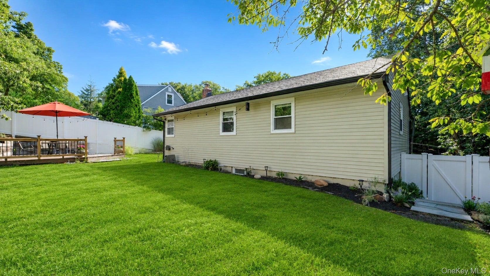 19 Hawthorne Road Rocky Point, NY 11778 - Photo 38 of 43 Gallery Image 38