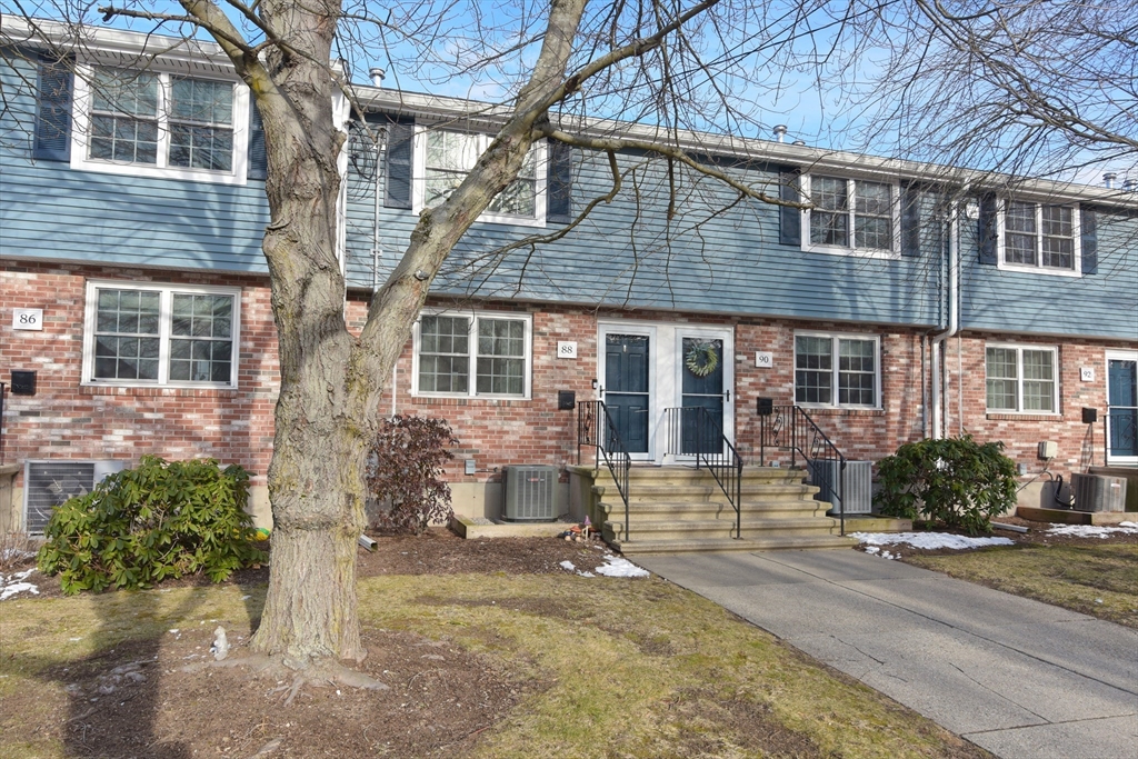 88 Durham Road, Unit 88 Dedham, MA 02026 - Photo 2 of 29