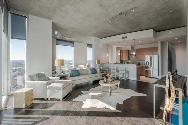 $3,100 | 5927 Almeda Road, Unit 22905, Houston, TX 77004