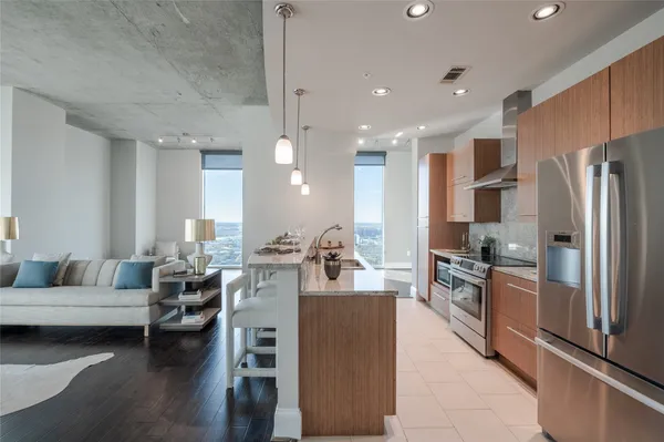 $3,100 | 5927 Almeda Road, Unit 22905, Houston, TX 77004