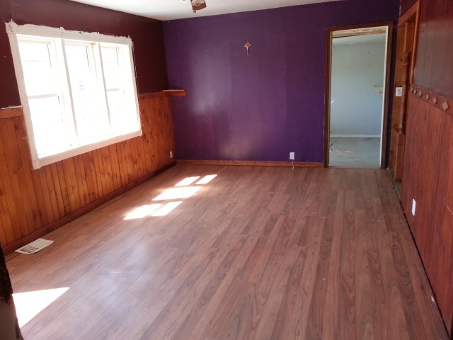 201 Louis Road Joliet, IL 60433 - Photo 3 of 5