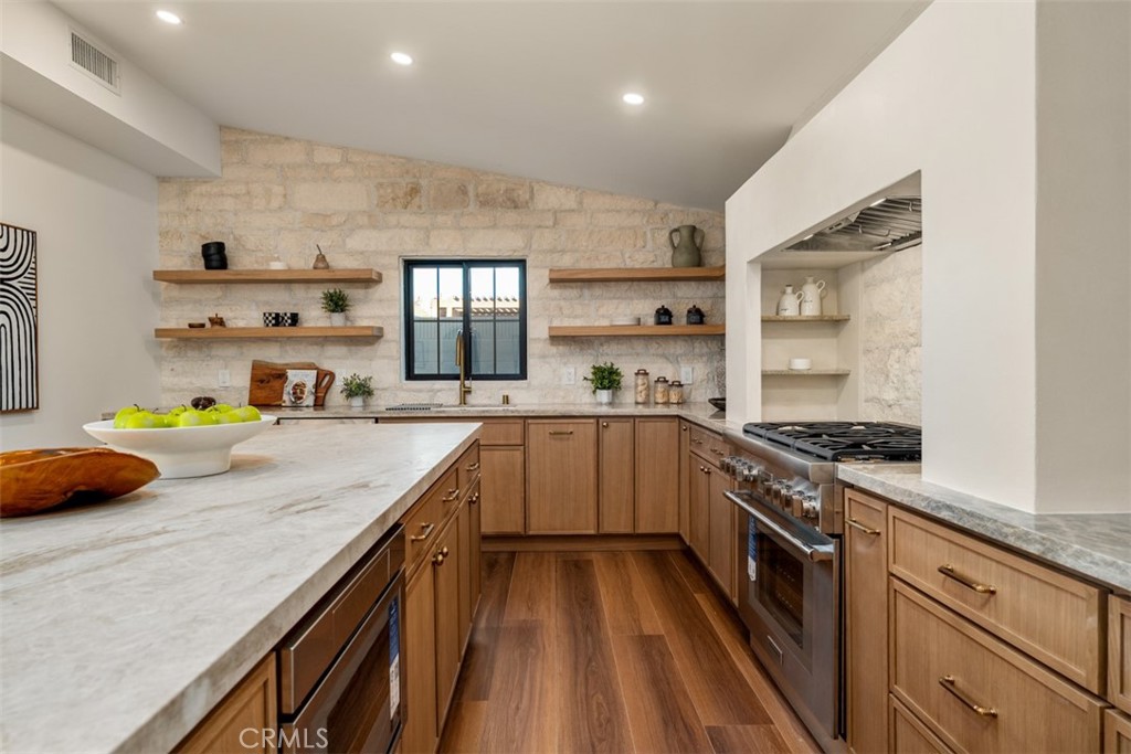 236 Wake Forest Road Costa Mesa, CA 92626 - Photo 18 of 73