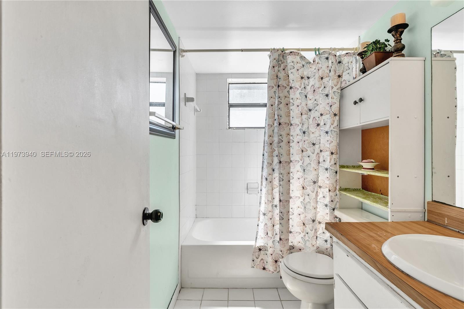 3252 Foxcroft Road, Unit 102 Miramar, FL 33025 - Photo 21 of 34 Guest Bathroom