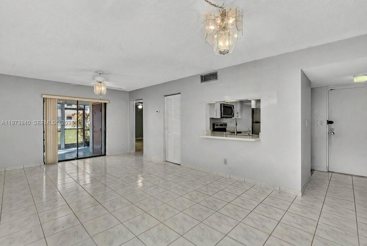 3252 Foxcroft Road, Unit 102 Miramar, FL 33025 - Photo 7 of 34