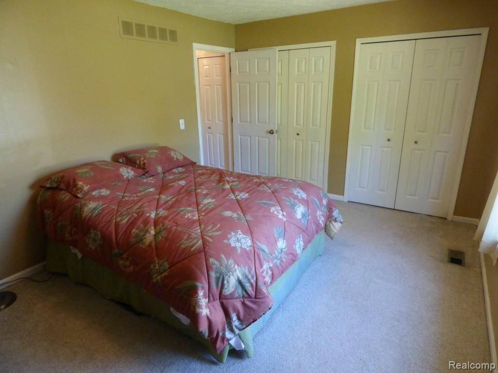 898 Timberline Drive Rochester Hills, MI 48309 - Photo 34 of 57