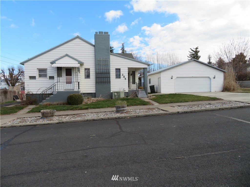 205 South Adams Street Ritzville, WA 99169 - Photo 2 of 21
