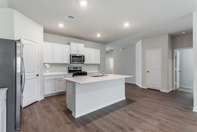 $2,495 | 21042 Gravel Keep, San Antonio, TX 78266