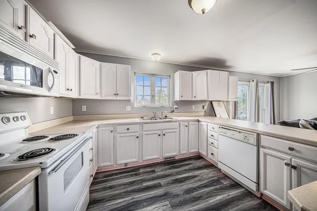 $420,000 | 10497 South Jackson Road, Cement City, MI 49233