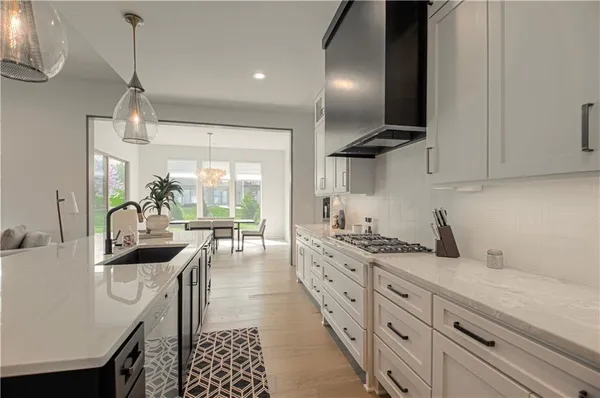 $1,150,000 | 10313 West 151st Place, Overland Park, KS 66221