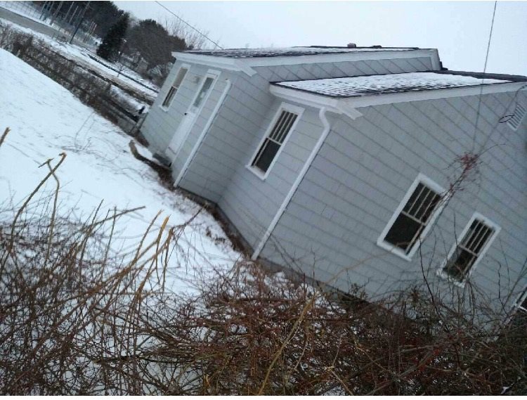 37 Squantum Road Jaffrey, NH 03452 - Photo 3 of 13 Gallery Image 3