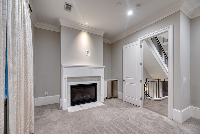 1913 Revere Street Houston, TX 77019 - Photo 16 of 40