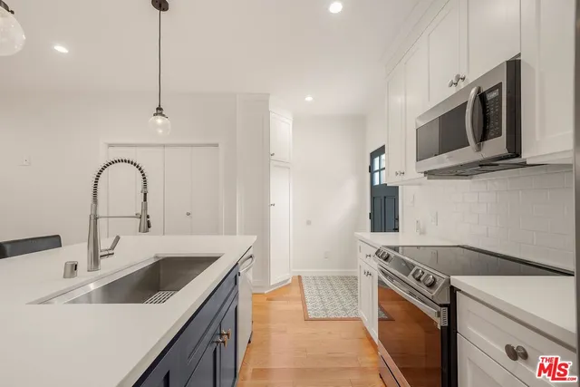 $2,395 | 2494 1/2 Loy Lane, Los Angeles, CA 90041