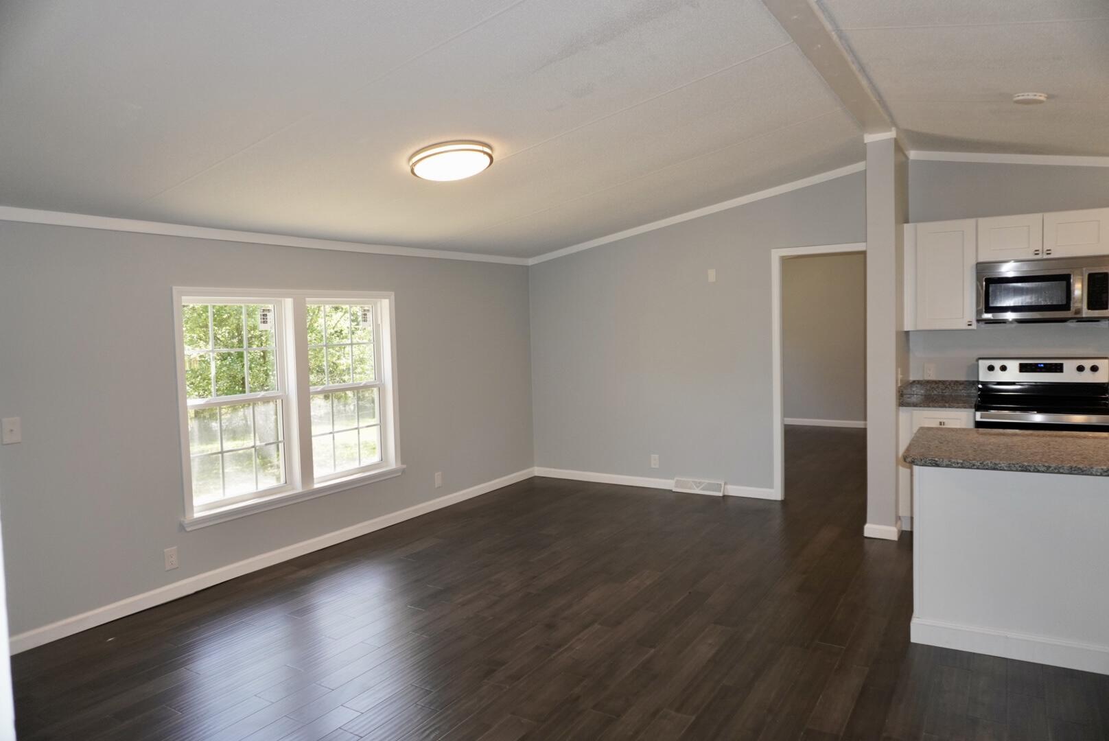 6062 Valley Creek Road Elizabethtown, KY 42701 - Photo 5 of 17 DSC00457