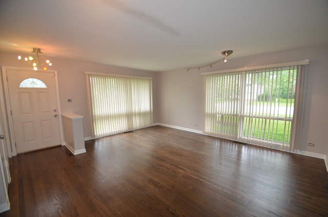 1430 Deerfield Road Deerfield, IL 60015 - Photo 2 of 19