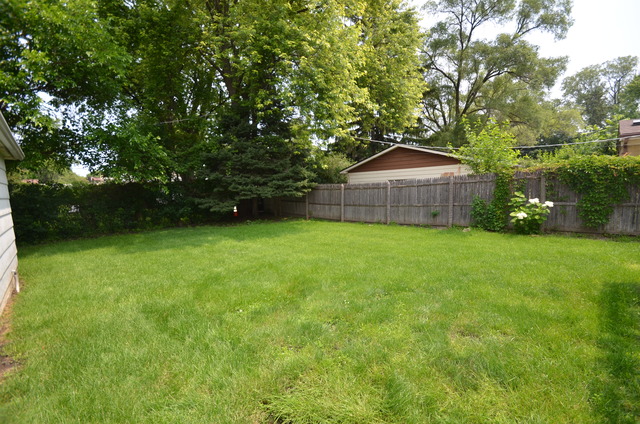 1430 Deerfield Road Deerfield, IL 60015 - Photo 17 of 19