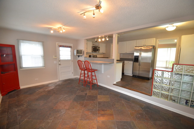 1430 Deerfield Road Deerfield, IL 60015 - Photo 6 of 19
