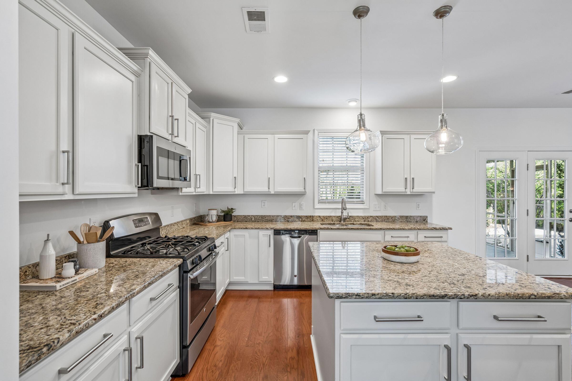 2254 Show Basket Way Mount Pleasant, SC 29466 - Photo 16 of 95 Kitchen