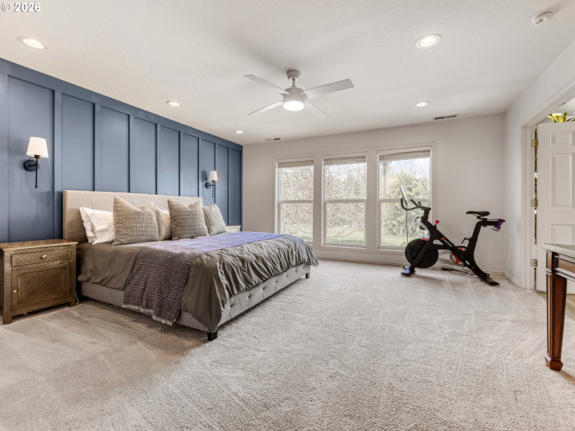 10979 Southwest Matzen Drive Wilsonville, OR 97070 - Photo 14 of 37 a bedroom with bed and a large window