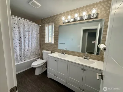 $640,000 | 217 Tacoma Boulevard South, Pacific, WA 98047