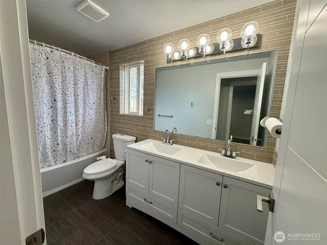 $640,000 | 217 Tacoma Boulevard South, Pacific, WA 98047