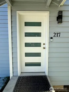 $640,000 | 217 Tacoma Boulevard South, Pacific, WA 98047