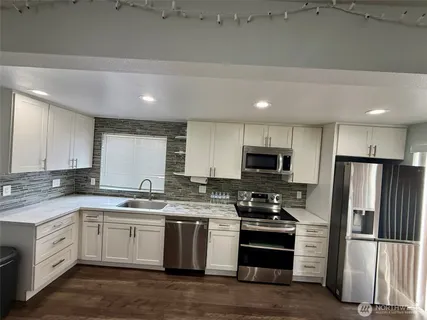 $640,000 | 217 Tacoma Boulevard South, Pacific, WA 98047